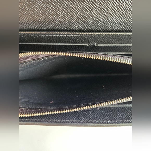 Louis Vuitton Leather & Reverse Monogram Twist Lock Long Wallet - Picture 3 of 11